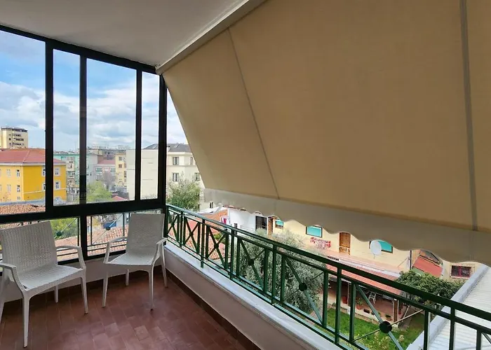 Star דירה טיראנה