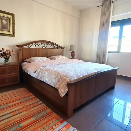 Star Tirana